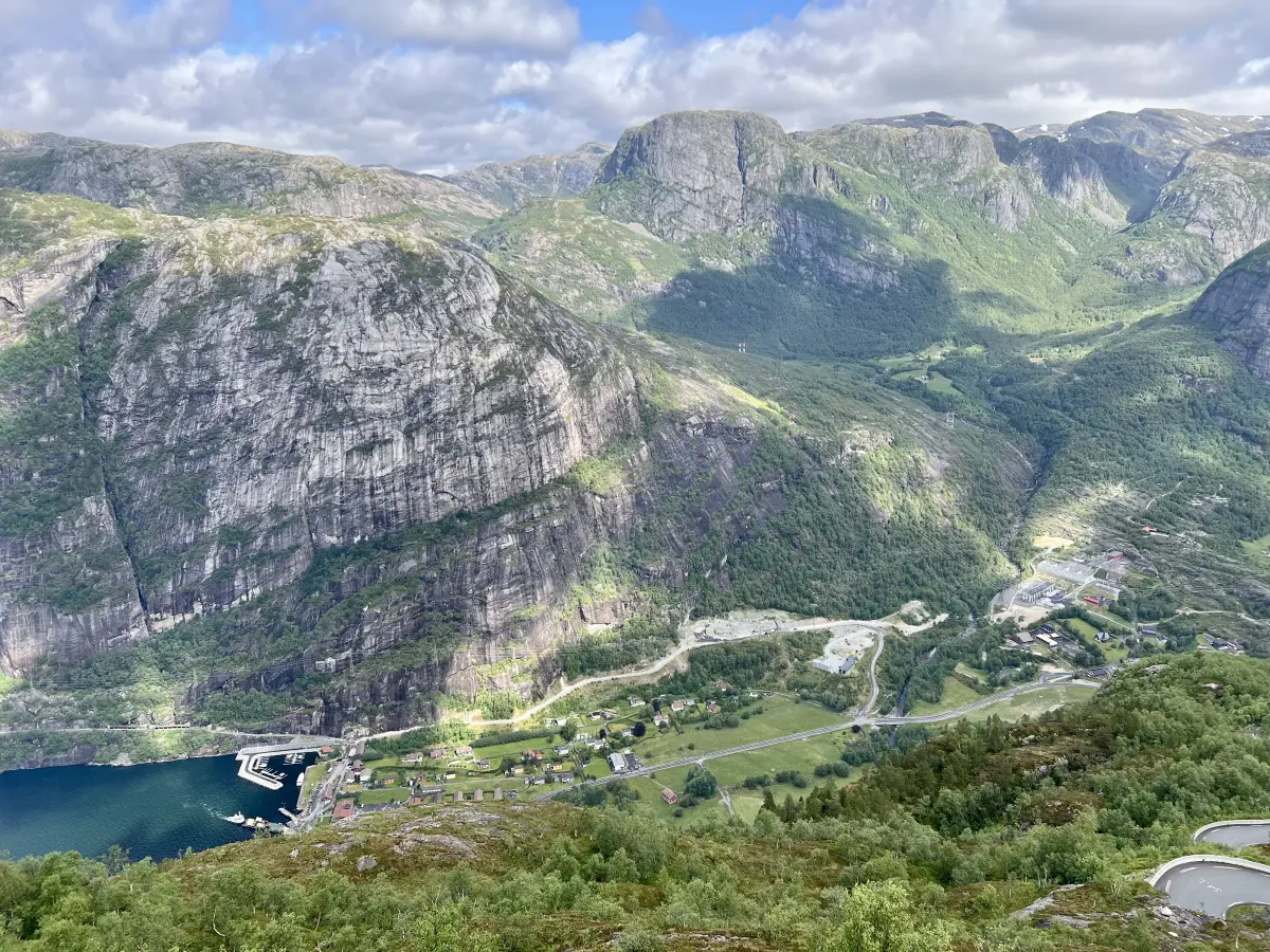 Lysebotn