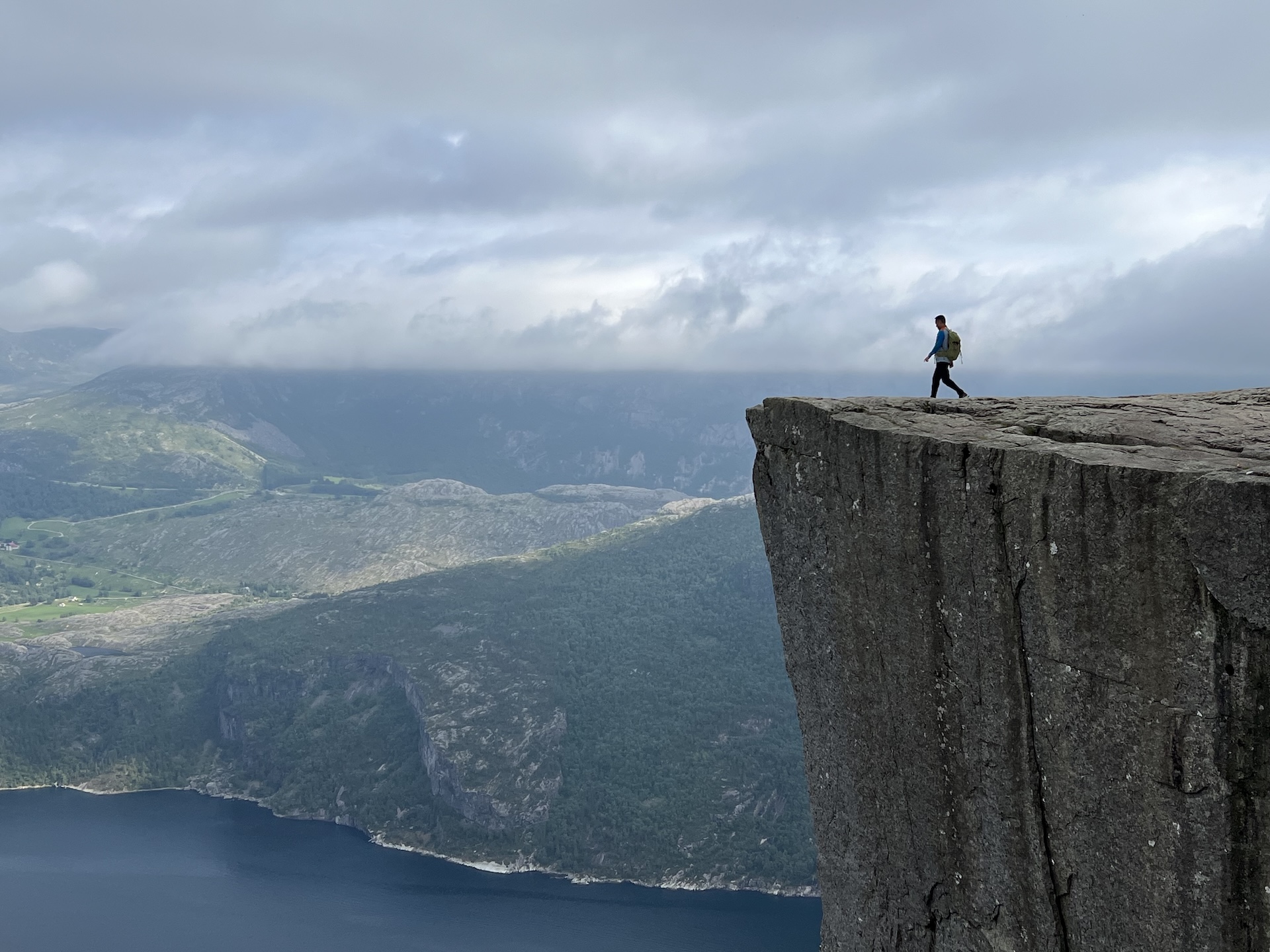 布道台 (Pulpit Rock/Preikestolen)