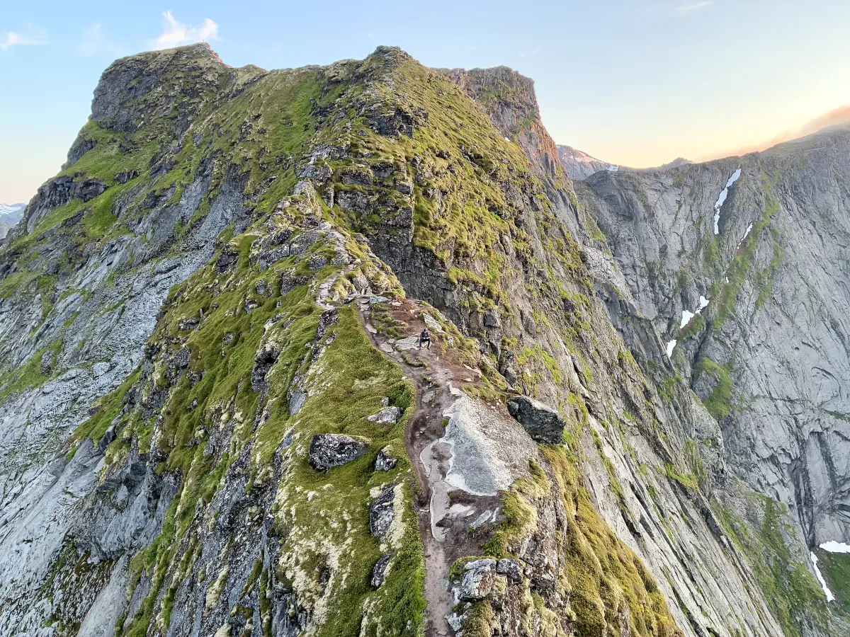 真正的 Reinebringen 顶峰