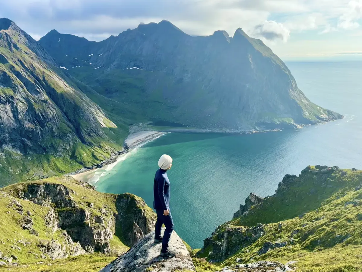 接近 Ryten 山顶的一处观景点