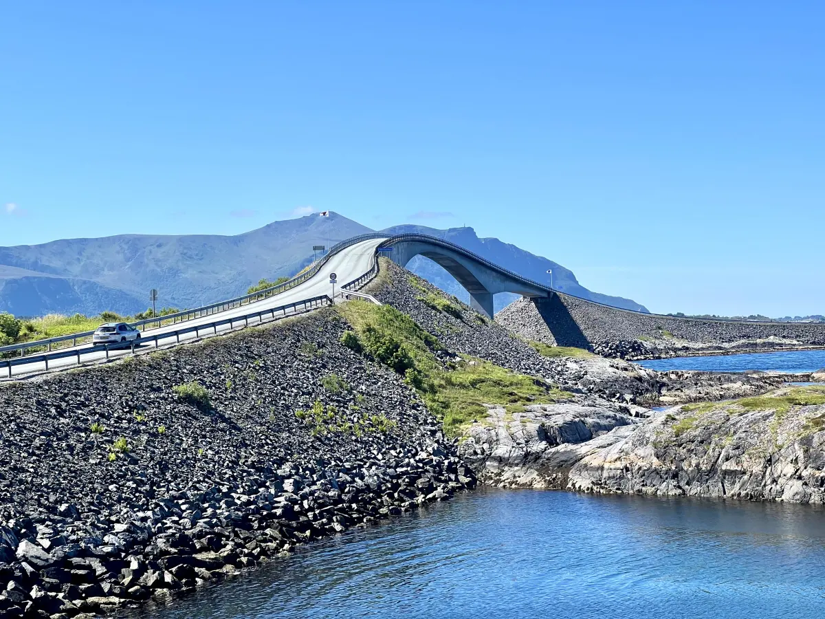 大西洋之路 (The Atlantic Road)