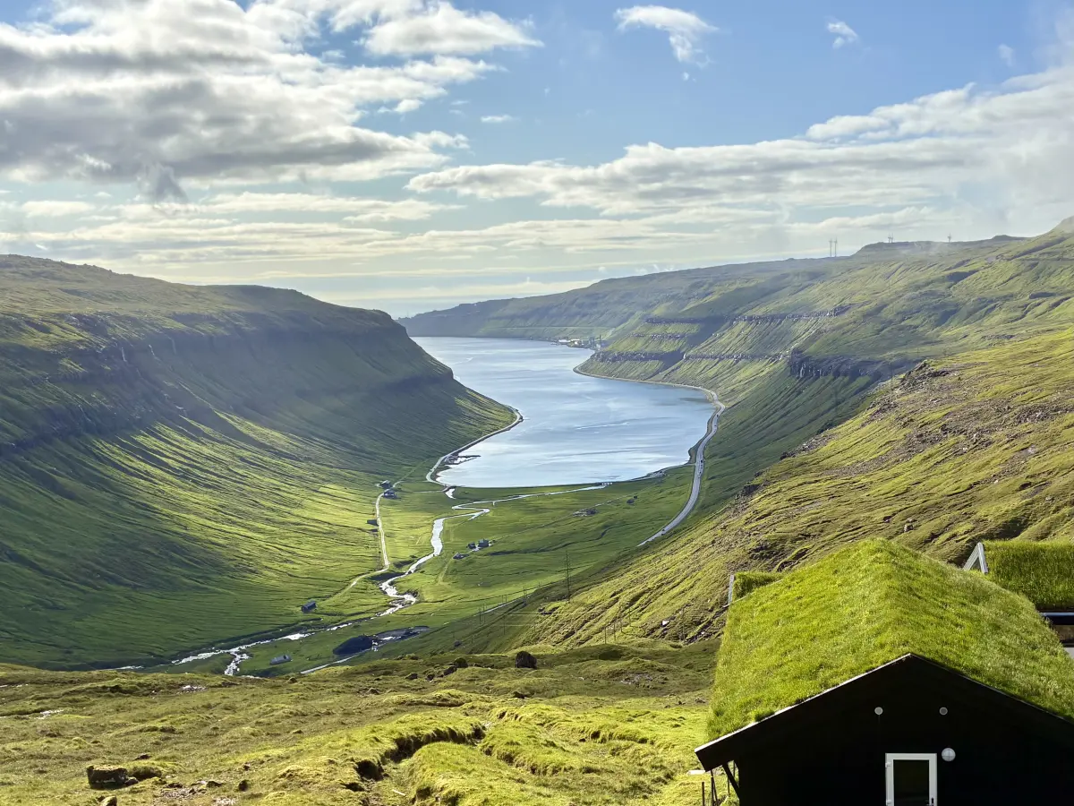 法罗群岛的旅游观光公路 - 诸岛之路 (Oyggjarvegurin)
