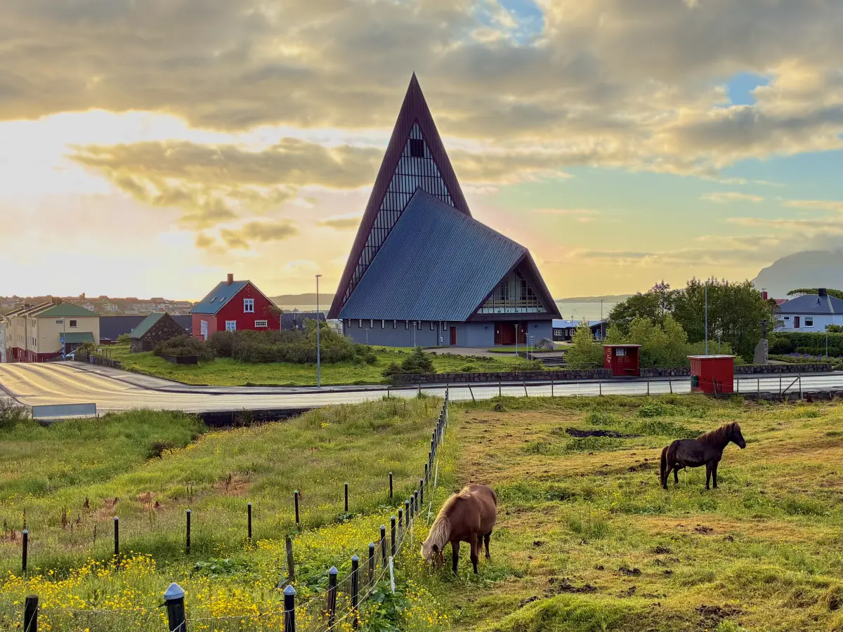 托尔斯港的西教堂 (Vesturkirkjan)