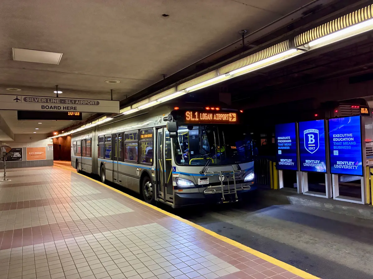 银线 (Silver Line) SL1 路机场线
