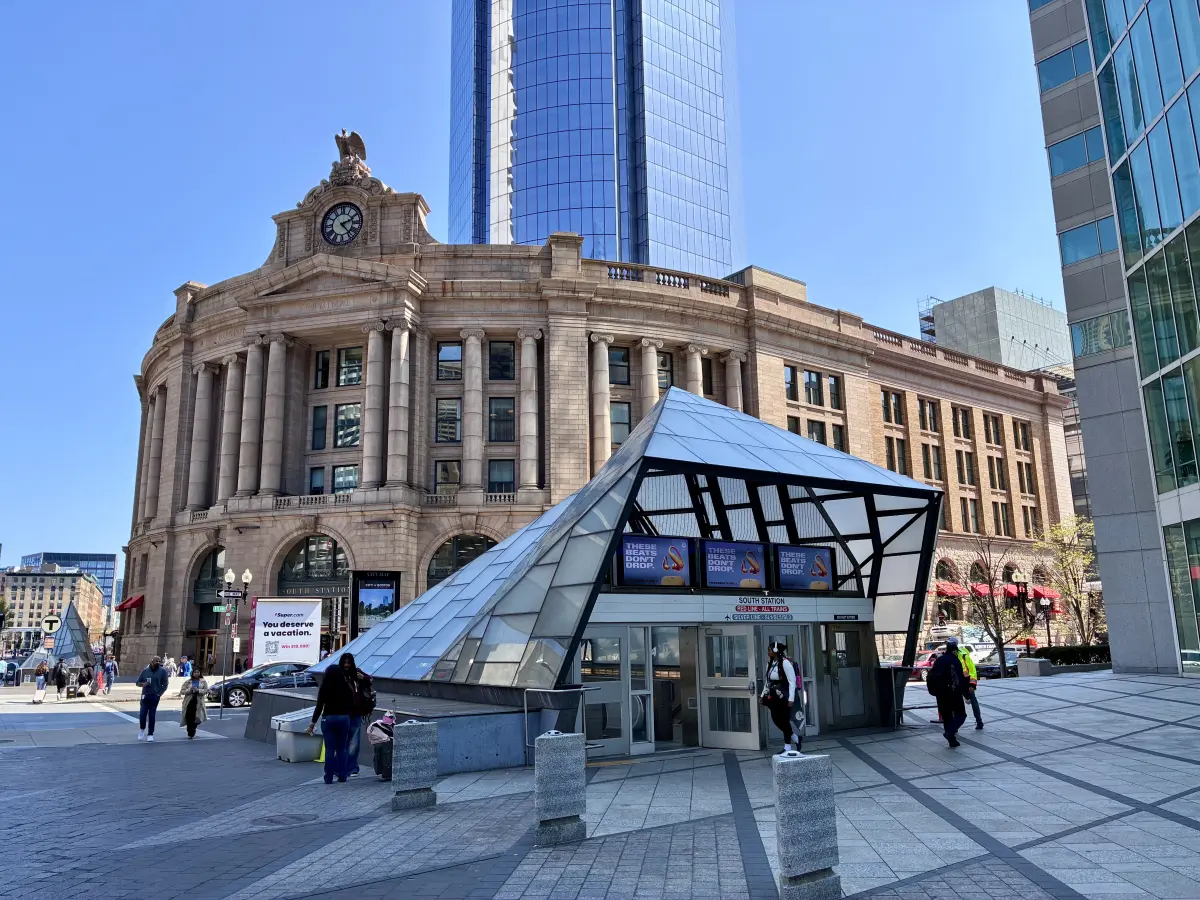 .波士顿南站 (South Station)